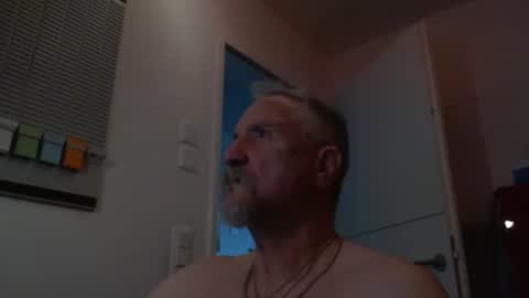 swiss_german_01 online show from 11-25-25, 08:25