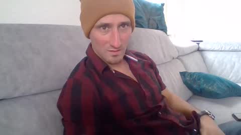 Snapshot of swissride chatting on 01-20-25, 01:00 swissride online show from 01-20-25, 01:00