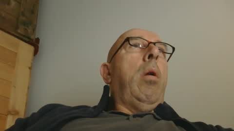 Snapshot of swissscooby55 chatting on 10-01-25, 05:57 swissscooby55 online show from 10-01-25, 05:57