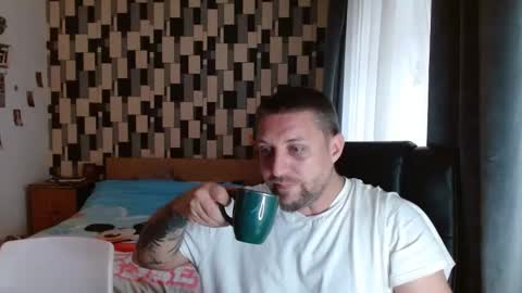 Snapshot of switchdomcouplee chatting on 02-03-25, 11:20 Johnny and Annabelle online show from 02-03-25, 11:20