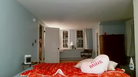 Snapshot of switchykitty chatting on 02-08-25, 03:30 ashley blayde online show from 02-08-25, 03:30