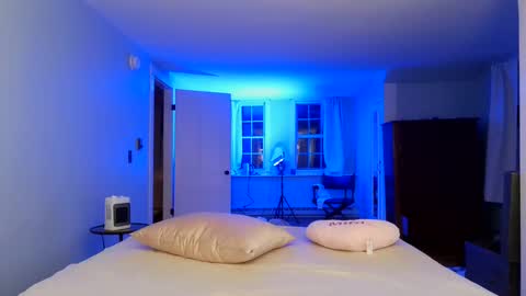 Snapshot of switchykitty chatting on 02-10-25, 02:08 ashley blayde online show from 02-10-25, 02:08