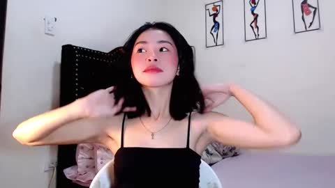 Holly online show from 01-11-25, 03:02