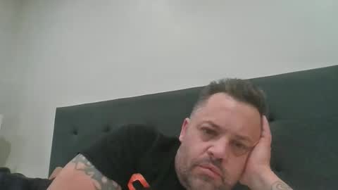 Snapshot of sxylegsturnmeon chatting on 10-13-25, 05:18 sxylegsturnmeon online show from 10-13-25, 05:18