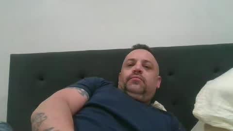 Snapshot of sxylegsturnmeon chatting on 10-19-25, 12:55 sxylegsturnmeon online show from 10-19-25, 12:55