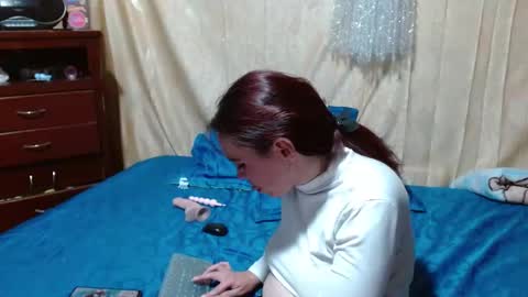 Snapshot of sydney_kane_ chatting on 12-17-24, 08:23 sydney_kane_ online show from 12-17-24, 08:23