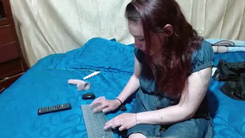 Snapshot of sydney_kane_ chatting on 12-19-24, 11:18 sydney_kane_ online show from 12-19-24, 11:18