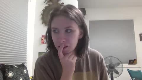 Snapshot of sylphy04 chatting on 11-02-25, 09:11 Sylphy online show from 11-02-25, 09:11