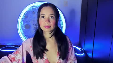 Snapshot of sylphy17 chatting on 10-18-25, 11:38 sylphy17 online show from 10-18-25, 11:38