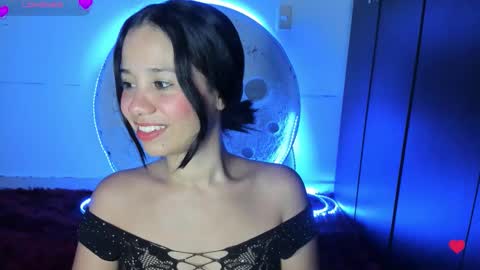 Snapshot of sylphy17 chatting on 10-27-25, 12:58 sylphy17 online show from 10-27-25, 12:58