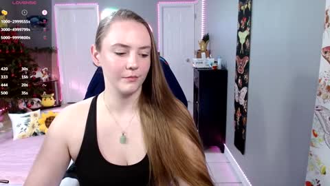 Snapshot of syndica chatting on 12-27-24, 11:10 Jennah online show from 12-27-24, 11:10