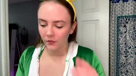 Snapshot of syndica chatting on 01-13-25, 11:38 Jennah online show from 01-13-25, 11:38