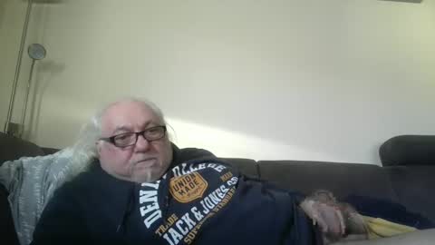 synek65 online show from 01-03-25, 01:47