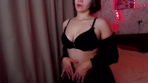 SyrenDixon online show from 11-11-25, 05:24