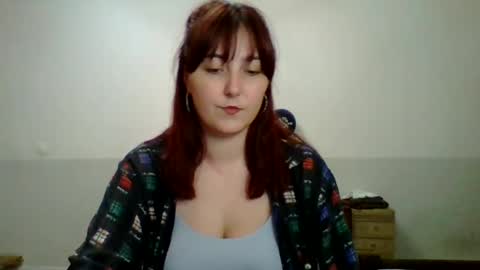 Snapshot of syssipisi chatting on 09-18-25, 04:42 Sarah online show from 09-18-25, 04:42