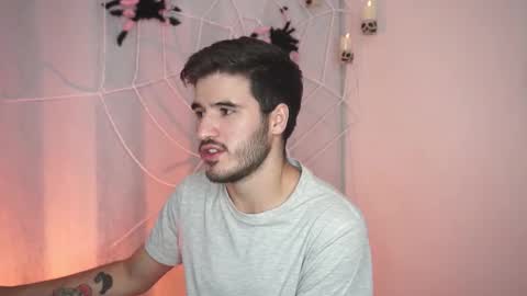 t0ny_wylie online show from 10-14-25, 11:49