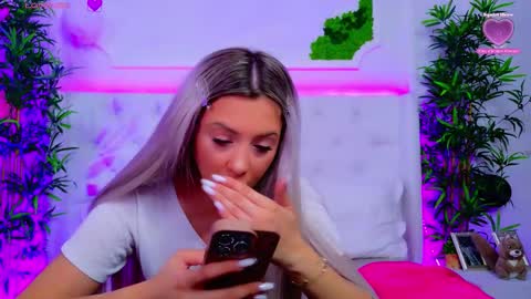 Arianna online show from 10-16-25, 12:28