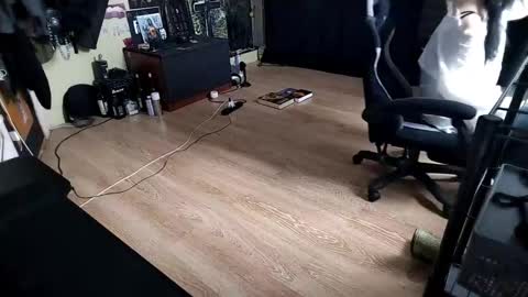 Snapshot of tabethashempert chatting on 02-19-26, 11:06 Lina online show from 02-19-26, 11:06