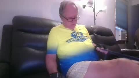 tacrunner66_ online show from 09-18-25, 01:46