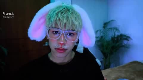 taichi online show from 10-26-25, 03:12