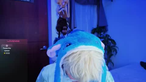 taichi online show from 12-03-25, 11:47