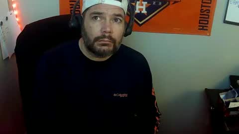 Snapshot of taintnuzzler_13 chatting on 02-21-25, 07:01 TaintNuzzler online show from 02-21-25, 07:01