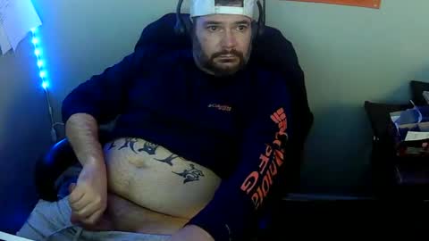Snapshot of taintnuzzler_13 chatting on 02-21-25, 10:07 TaintNuzzler online show from 02-21-25, 10:07