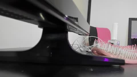 Liam and Juli online show from 01-05-25, 09:48