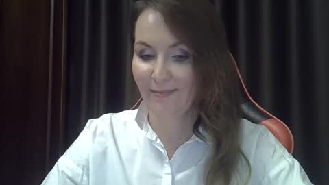 taisialucky77 online show from 10-13-25, 02:50