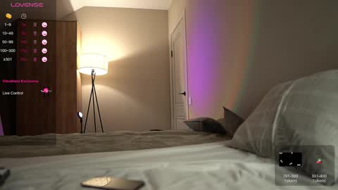 Snapshot of taisonbrownx chatting on 10-26-25, 07:42 Taison online show from 10-26-25, 07:42