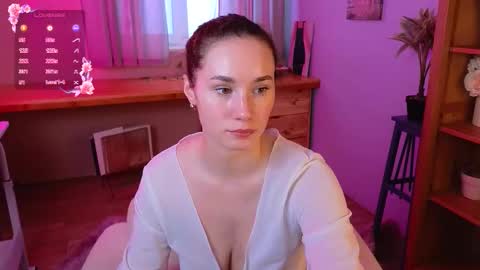 Lizzy online show from 10-26-25, 07:03