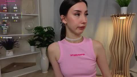 Snapshot of taitechubb chatting on 10-31-25, 03:07 taitechubb online show from 10-31-25, 03:07