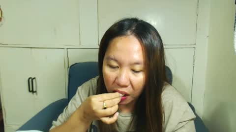 anne online show from 12-27-24, 03:37