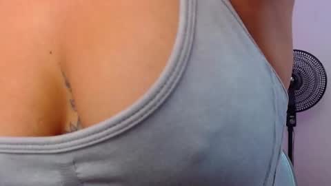 Snapshot of taliana36 chatting on 02-04-25, 12:55 taliana36 online show from 02-04-25, 12:55