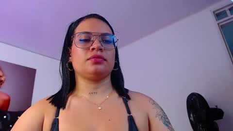Snapshot of taliana36 chatting on 02-11-25, 01:51 taliana36 online show from 02-11-25, 01:51