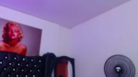 Snapshot of taliana36 chatting on 02-12-25, 01:59 taliana36 online show from 02-12-25, 01:59