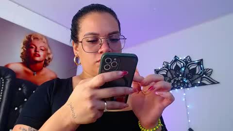 Snapshot of taliana36 chatting on 02-18-25, 12:49 taliana36 online show from 02-18-25, 12:49