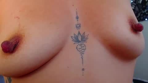 Snapshot of taliana36 chatting on 02-27-25, 04:10 taliana36 online show from 02-27-25, 04:10