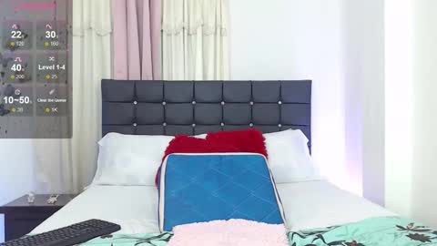 Snapshot of talianamoreno chatting on 10-26-25, 01:44 taliana modelo independiente online show from 10-26-25, 01:44