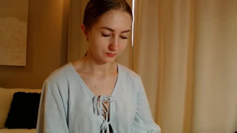  Kira  online show from 01-15-25, 10:38