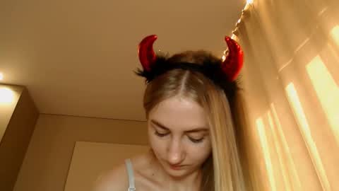  Kira  online show from 01-30-25, 11:55