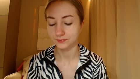  Kira  online show from 02-11-25, 05:58