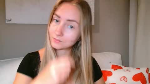  Kira  online show from 10-16-25, 06:03