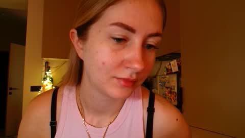  Kira  online show from 03-10-26, 06:29