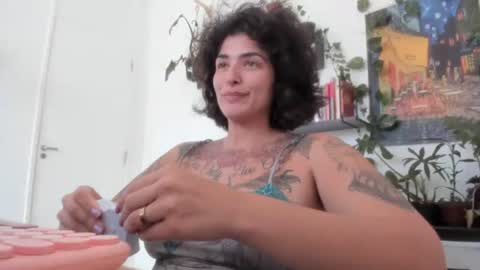 Tali Majid online show from 11-17-25, 09:42