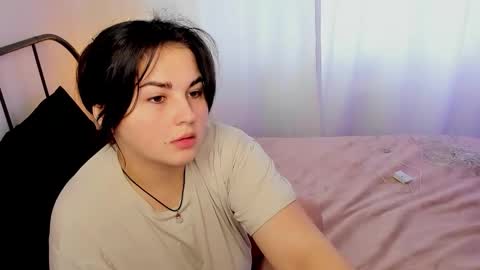 Snapshot of talla_la chatting on 11-17-25, 09:04 Talla online show from 11-17-25, 09:04