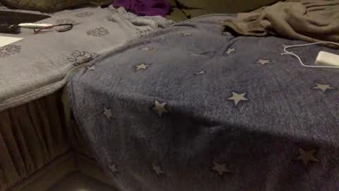 Snapshot of tallboy77eu chatting on 11-15-25, 04:43 Aligator online show from 11-15-25, 04:43