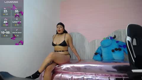 Snapshot of tamara_brown_t chatting on 11-06-25, 08:10 Tamara online show from 11-06-25, 08:10