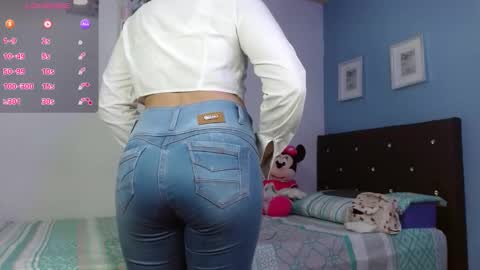 Snapshot of tamara_lemick chatting on 03-02-26, 02:02 Tamara Lemick online show from 03-02-26, 02:02