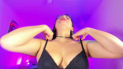 tamara online show from 09-25-25, 04:38